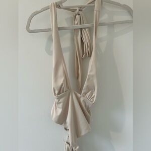 EDIKTED Open back triangl top